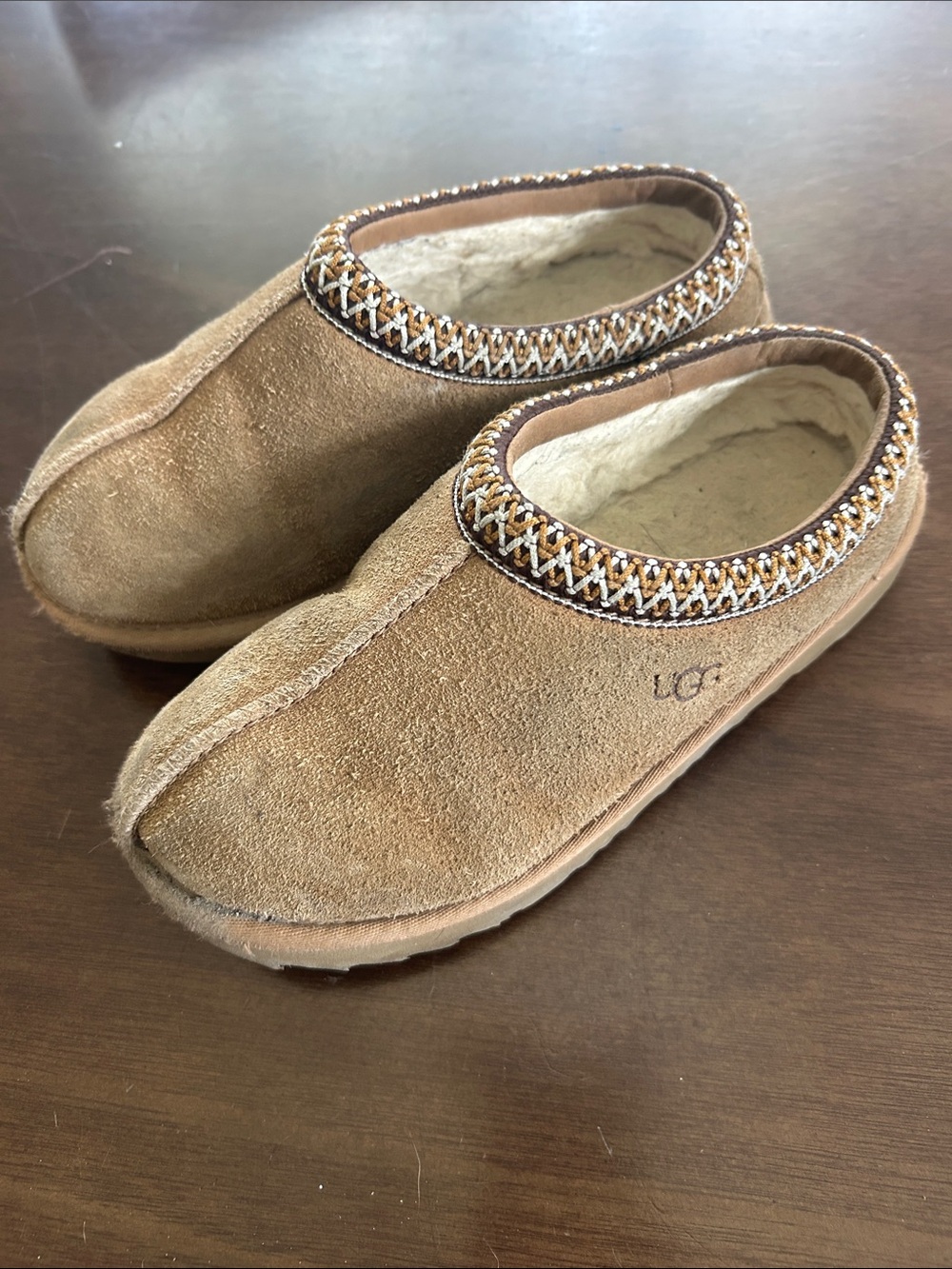 UGG Kids Chestnut Suede Cozy Slip-On Slippers